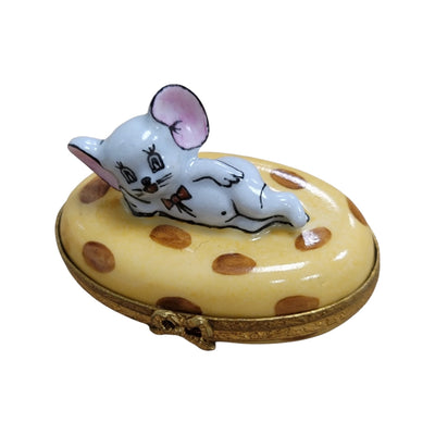 Mouse on Cheese-mouse mice food-CH8C195