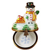 Adorable-small-snowman-sculpture-perfect-for-holiday-decoration