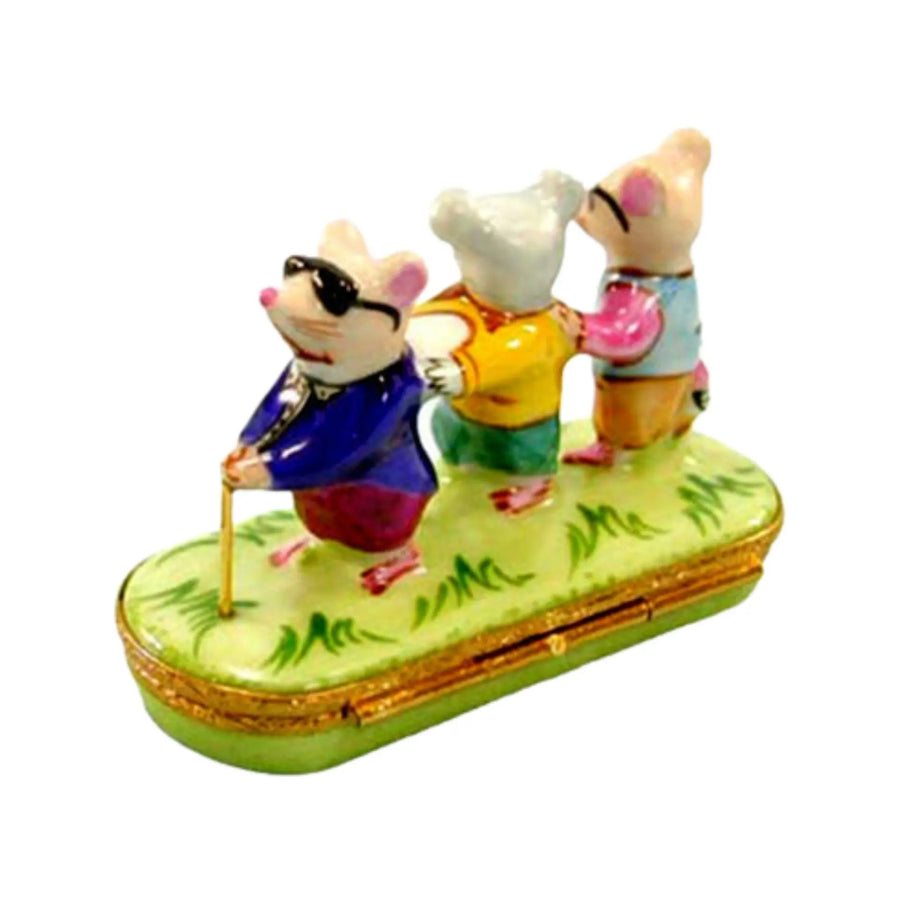 Three blind mice plush toys in various colors and sizes