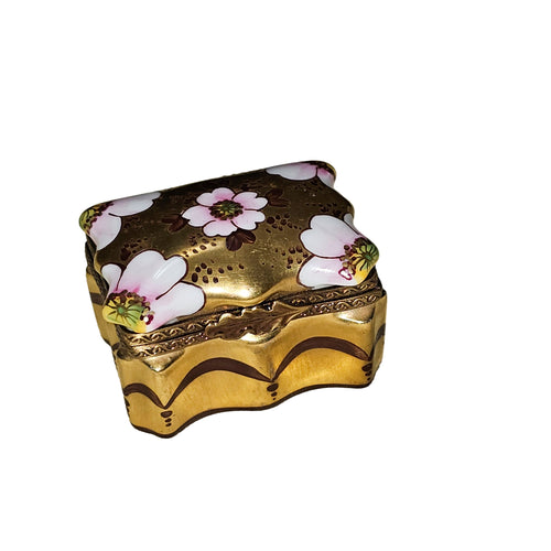 Gold Scalloped Floral Treasure Box Porcelain Limoges traditional French Trinket Box