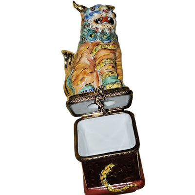Chinese Foo Dog Limoges Box Porcelain Limoges World Travel myth French Trinket Box