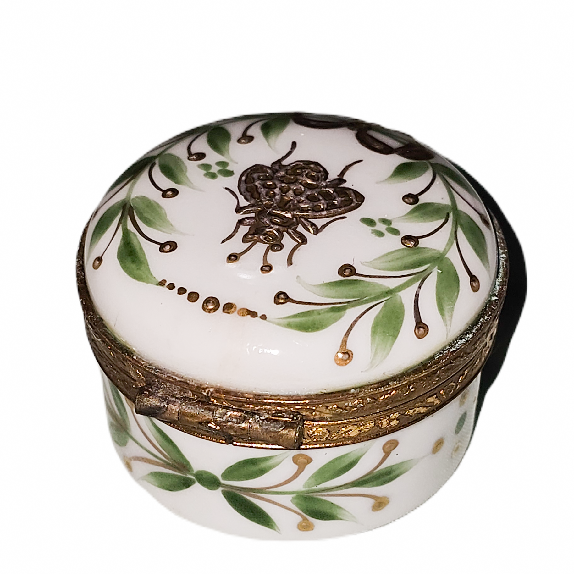 Green Leaves Gold Bee Box Porcelain Limoges traditional bug French Trinket Box