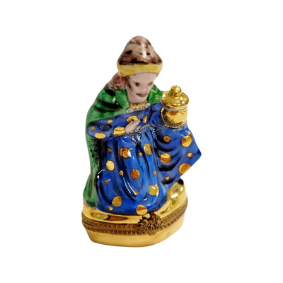 6 Piece Gold Bottom Nativity Set Porcelain Limoges nativity French Trinket Box