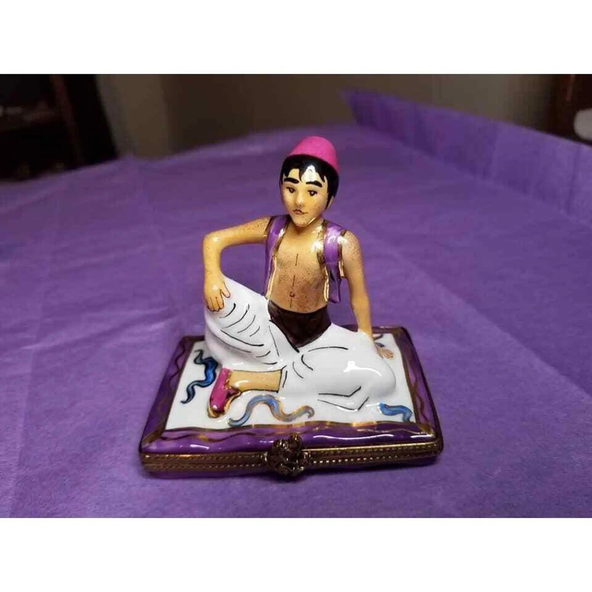 Aladdin's Enchanted Magic Carpet Porcelain Limoges baby travel world limoges box French Trinket Box