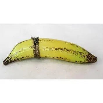 Banana - RARE and RETIRED Porcelain Limoges Fruit French Trinket Box