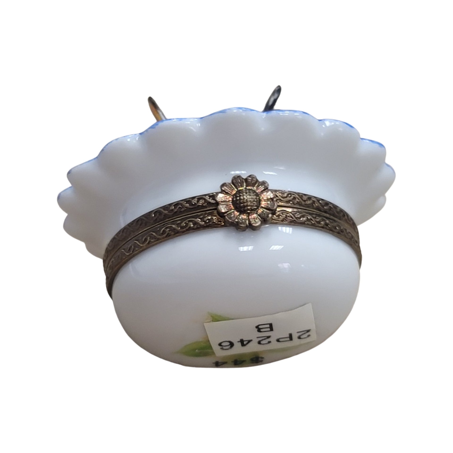 Butterfly Perched on Flower Porcelain Limoges Butterfly French Trinket Box