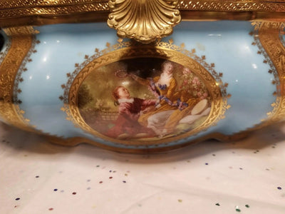 Chantilly Limited Edition Jewelry Chest Porcelain Limoges jewelry traditional French Trinket Box