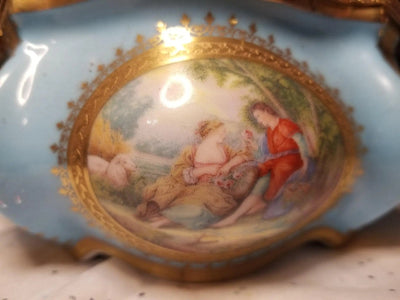 Chantilly Limited Edition Jewelry Chest Porcelain Limoges jewelry traditional French Trinket Box