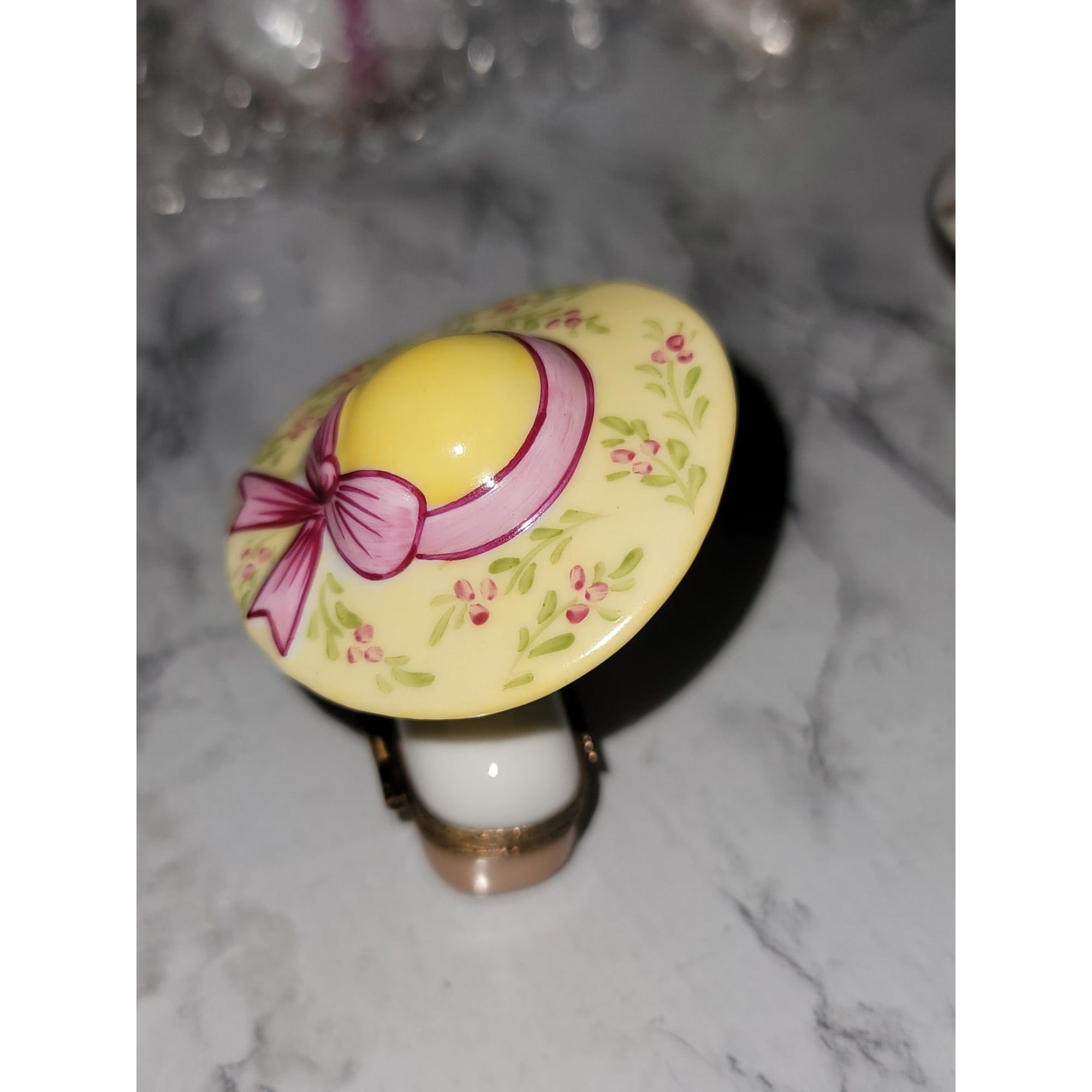 Charming Hat Box Collectible Porcelain Limoges Limoges Box Women shoes hat bags suitcase mother French Trinket Box