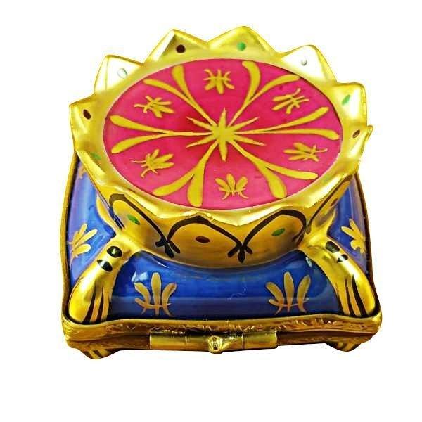 Crown on Pillow limoges box Porcelain Limoges travel French Trinket Box