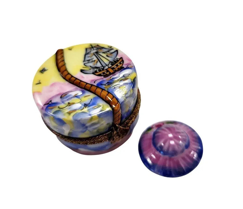 Designer Hat Box Figurine Porcelain Limoges hats fashion LIMOGES BoXES French Trinket Box