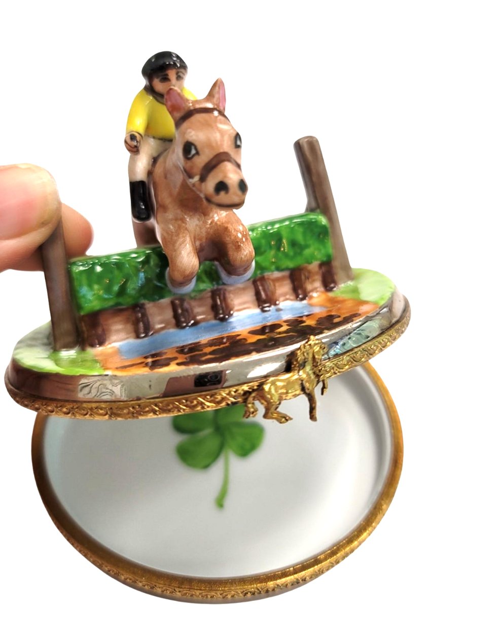 Horse Jumping Elegance Figurine Porcelain Limoges farm LIMOGES BOXES professional horse French Trinket Box