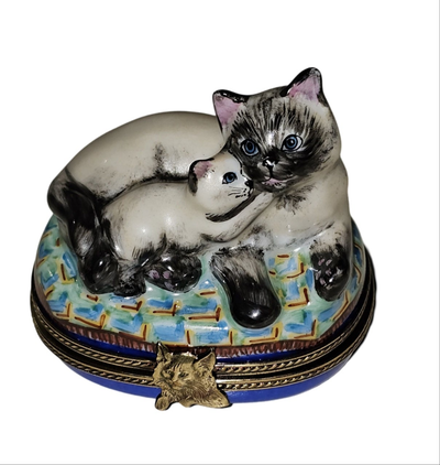 Siamese Cat and Kitten Delight Porcelain Limoges Cat French Trinket Box