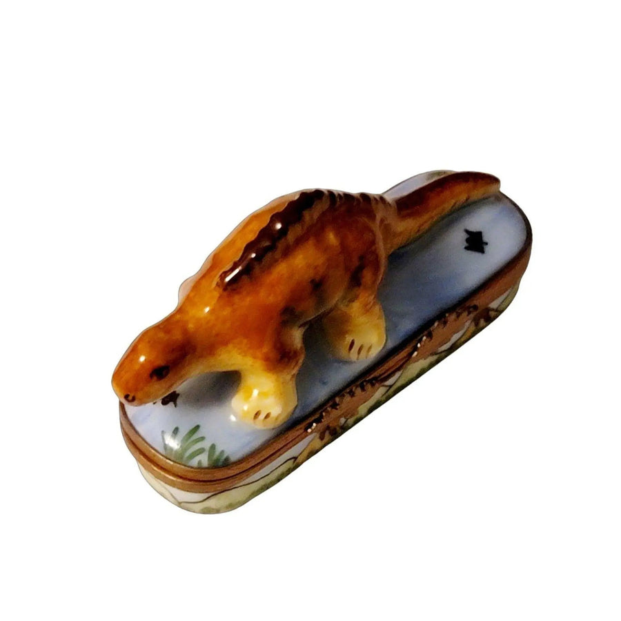 Kentrosaurus Porcelain Treasure Porcelain Limoges wild animals French Trinket Box