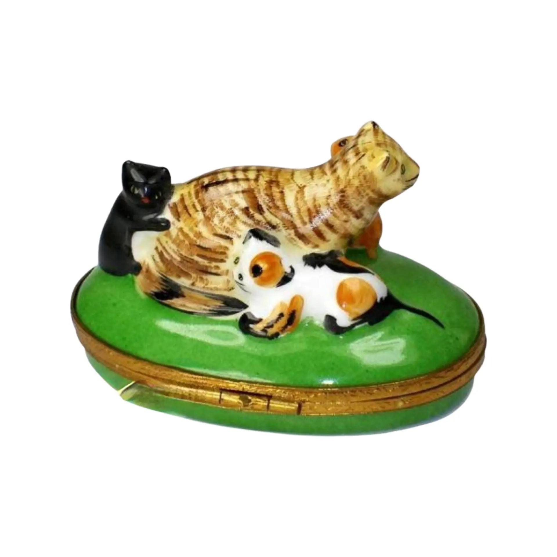 Kittens w Mother Cat Porcelain Limoges Cat French Trinket Box