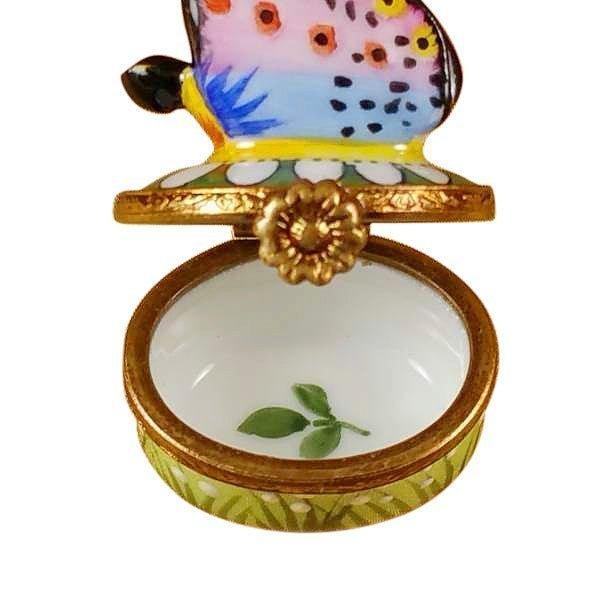 Mini Butterfly on Daisy Porcelain Limoges Butterfly French Trinket Box