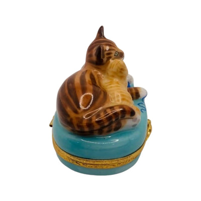 Mother Cat w Kitten Porcelain Limoges cats French Trinket Box