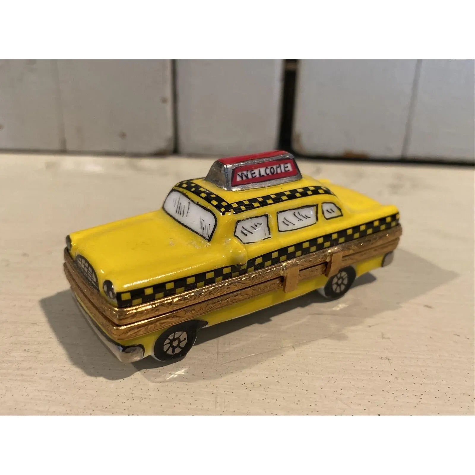 New York Taxi Porcelain Limoges vehicle French Trinket Box