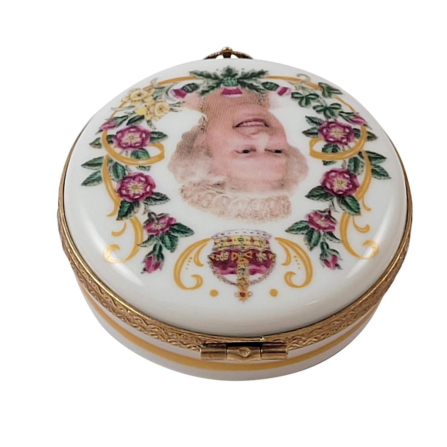 QUEEN ELIZABETH United Kingdom England Porcelain Limoges trinket box traditional travel world French Trinket Box