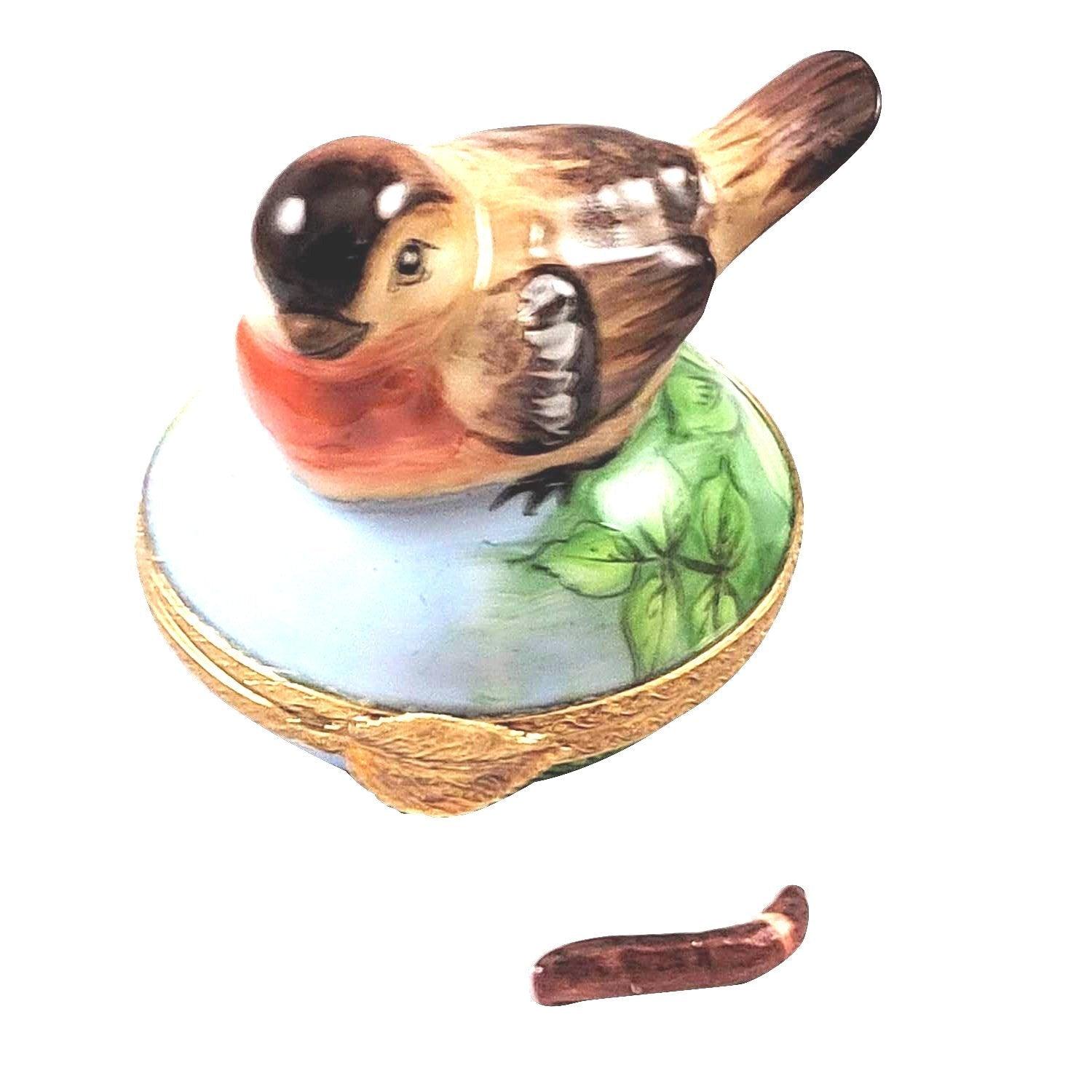 Robin Bird w Removable Worm Porcelain Limoges bird French Trinket Box