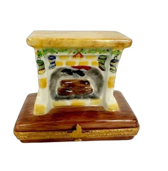 Santa in Cozy Fireplace Porcelain Limoges santa christmas xmas French Trinket Box
