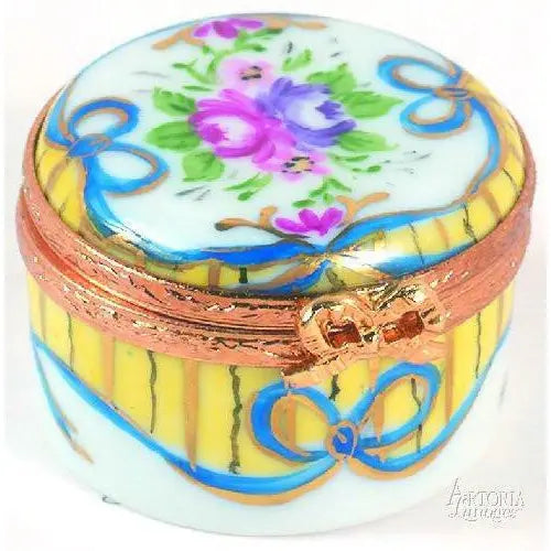 Small Round: Recamier Jaune Porcelain Limoges traditional French Trinket Box