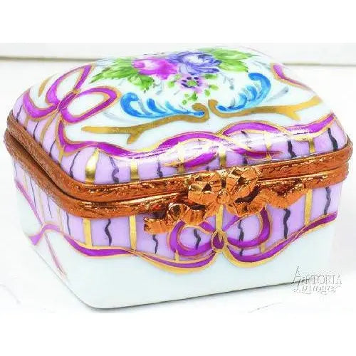 Small Square: Recamier Pink Porcelain Limoges traditional French Trinket Box