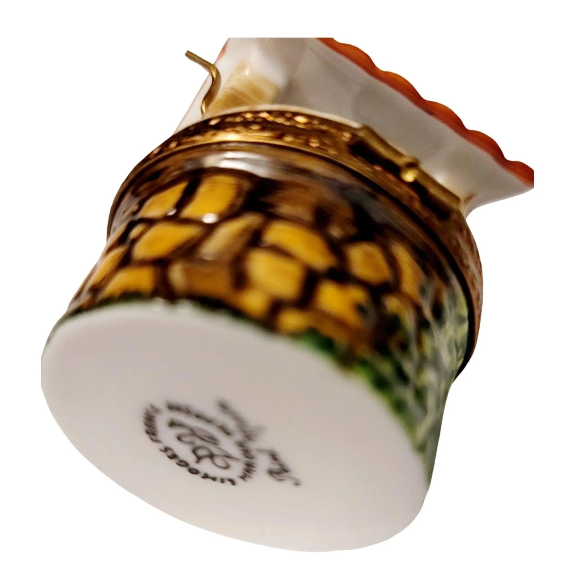 Wishing Well Limoges Box Charm Porcelain Limoges garden home French Trinket Box