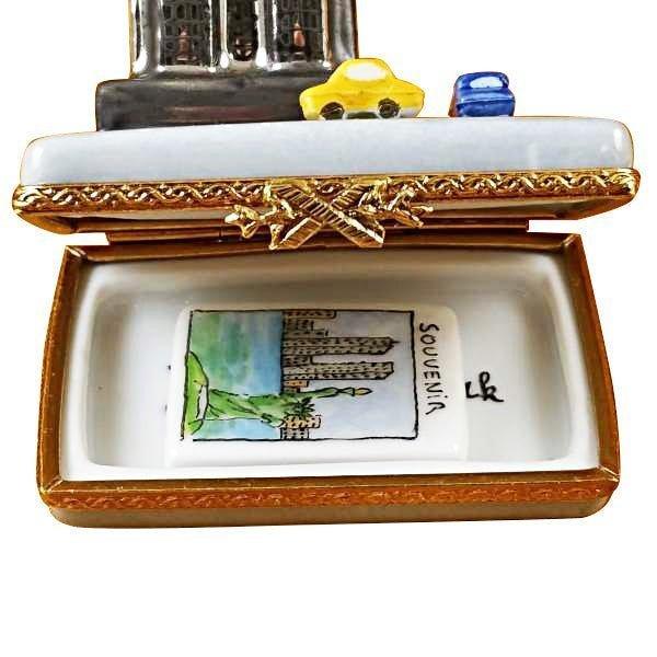 New York Building with Cars Porcelain Limoges monument new york vehicals French Trinket Box