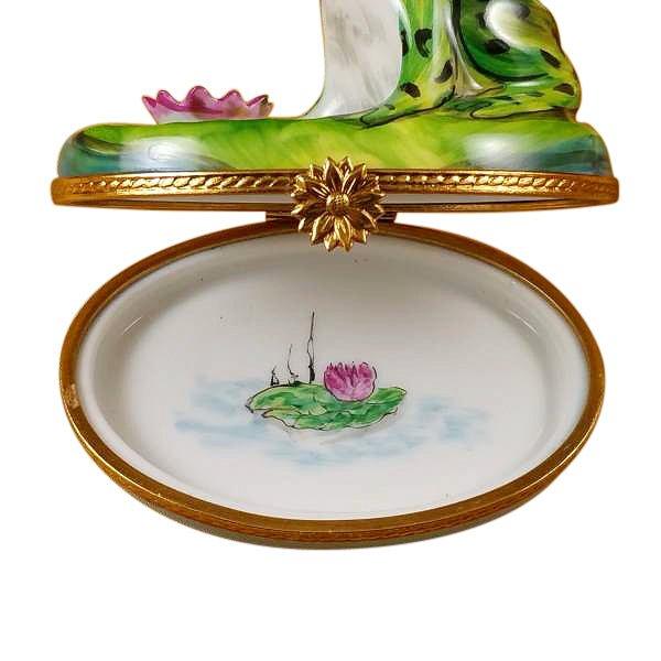 Frog w Crown Porcelain Limoges frog Rochard Limoges Box travel French Trinket Box