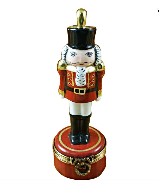 RED BASE NUTCRACKER WITH PLUME