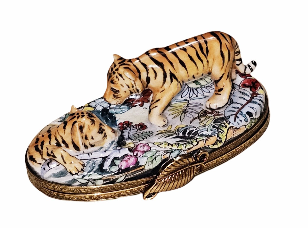 Majestic Jungle Tiger Duo Porcelain Limoges cat wild animals French Trinket Box