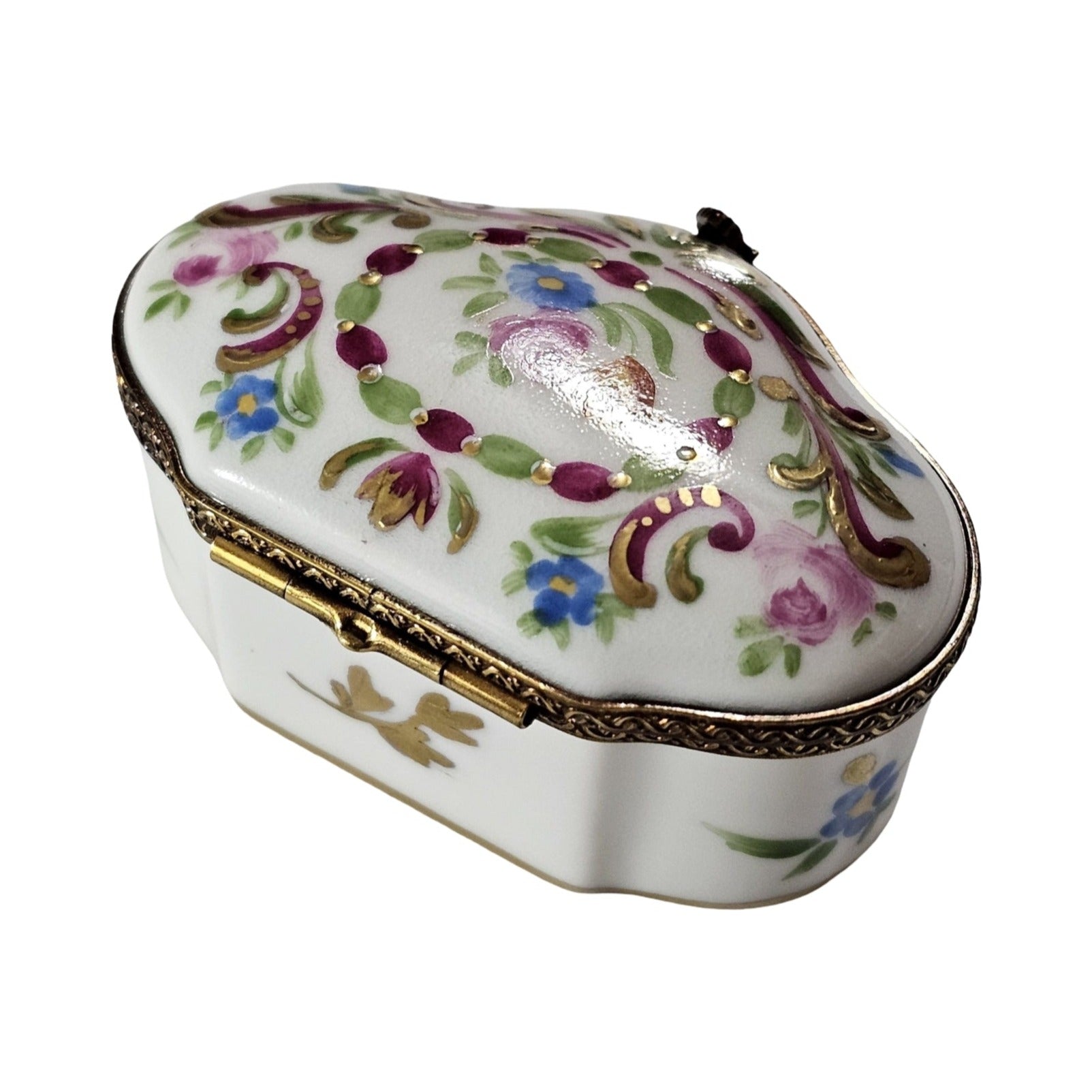 Scalloped Limoges Box for Collectors
