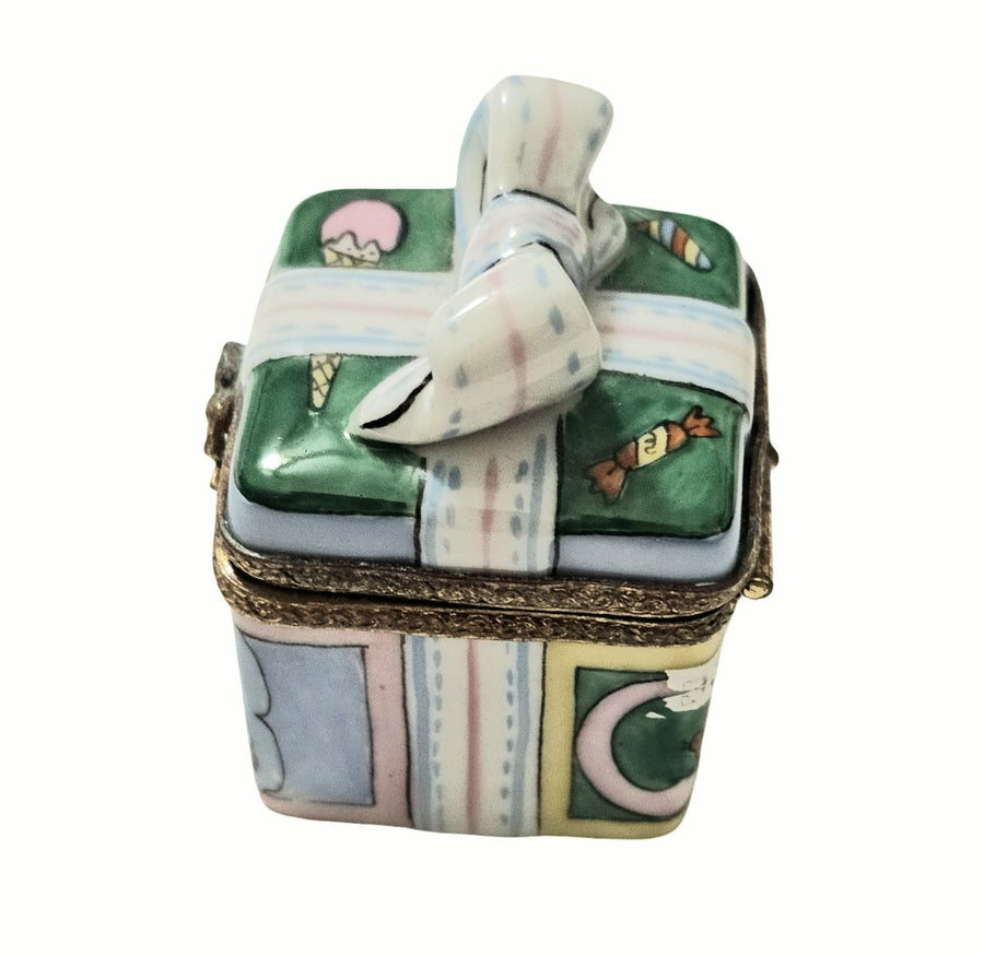 Charming Baby Gift Keepsake Box Porcelain Limoges baby special occasions maternity French Trinket Box