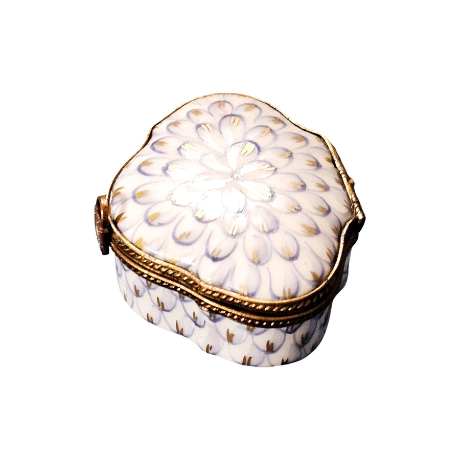 Scalloped Floral Limoges Box Porcelain Limoges beach ocean French Trinket Box