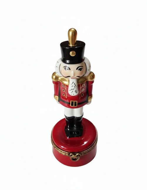 Red Nutcracker w Plum PV