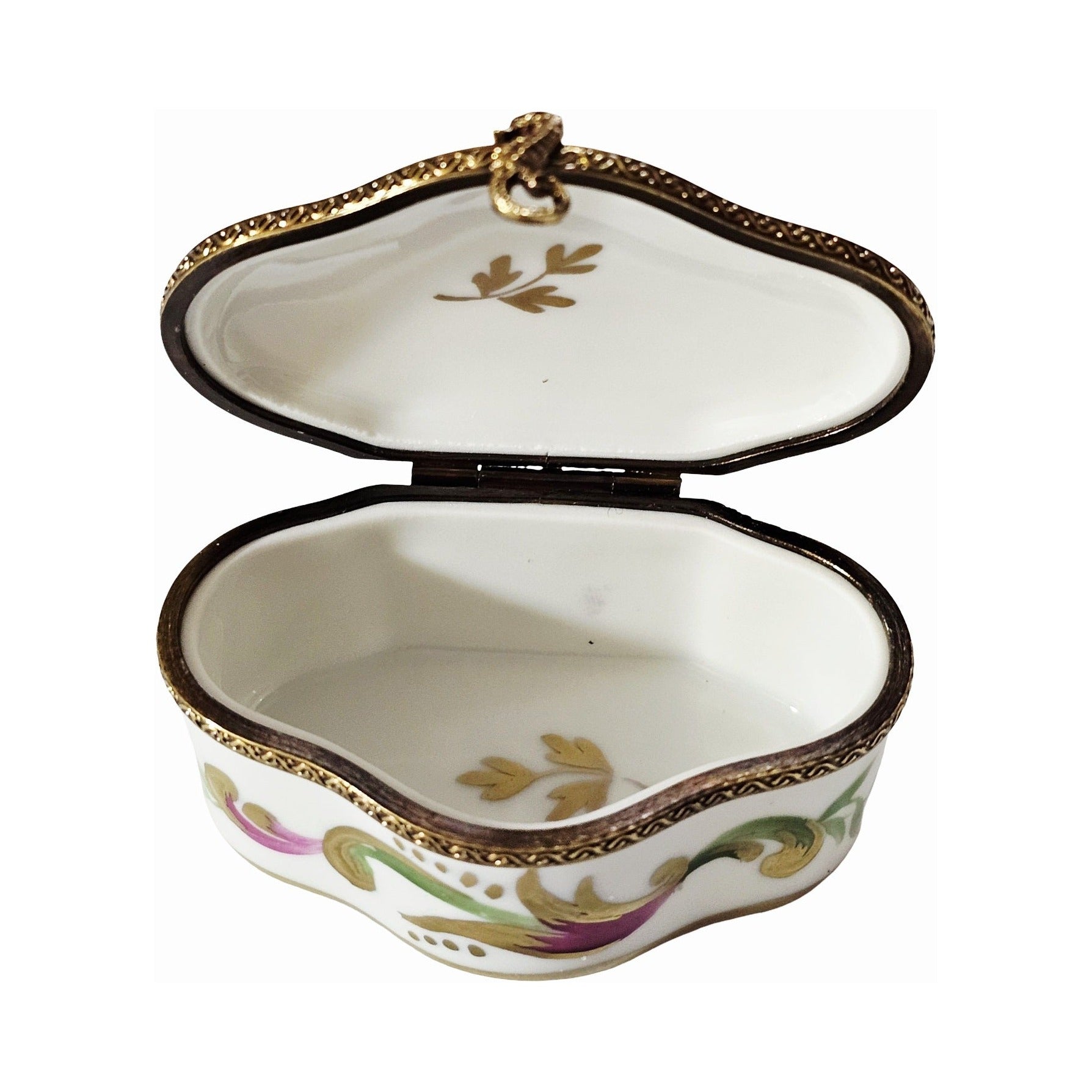 Scalloped Limoges Box for Collectors