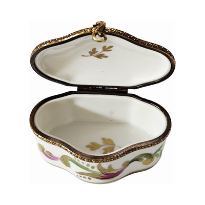Scalloped Limoges Box for Collectors