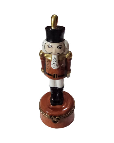 Red Nutcracker w Plum PV