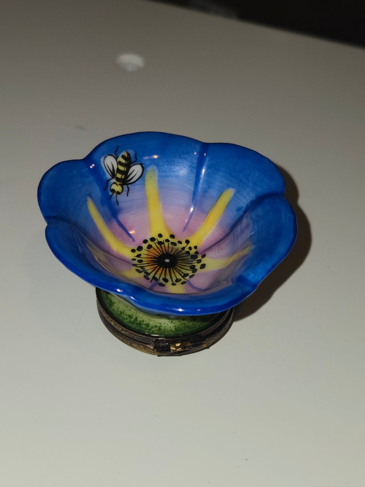 Large Blue Open Flower w Bee