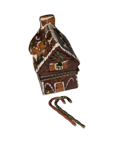 Gingerbread House w Canes