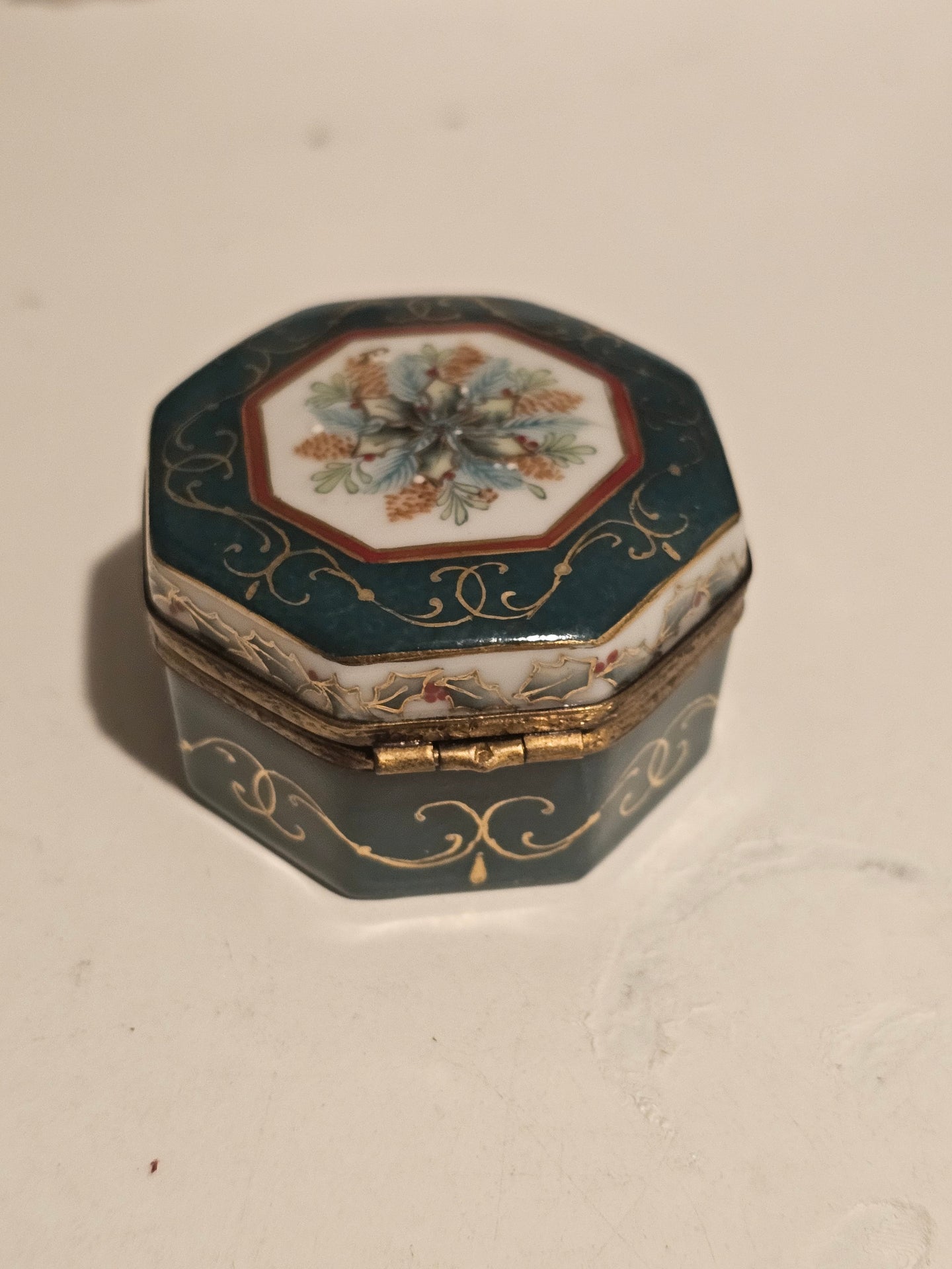 Christmas Holly Hexa Trinket Limoges Box Authentic Limoges Box