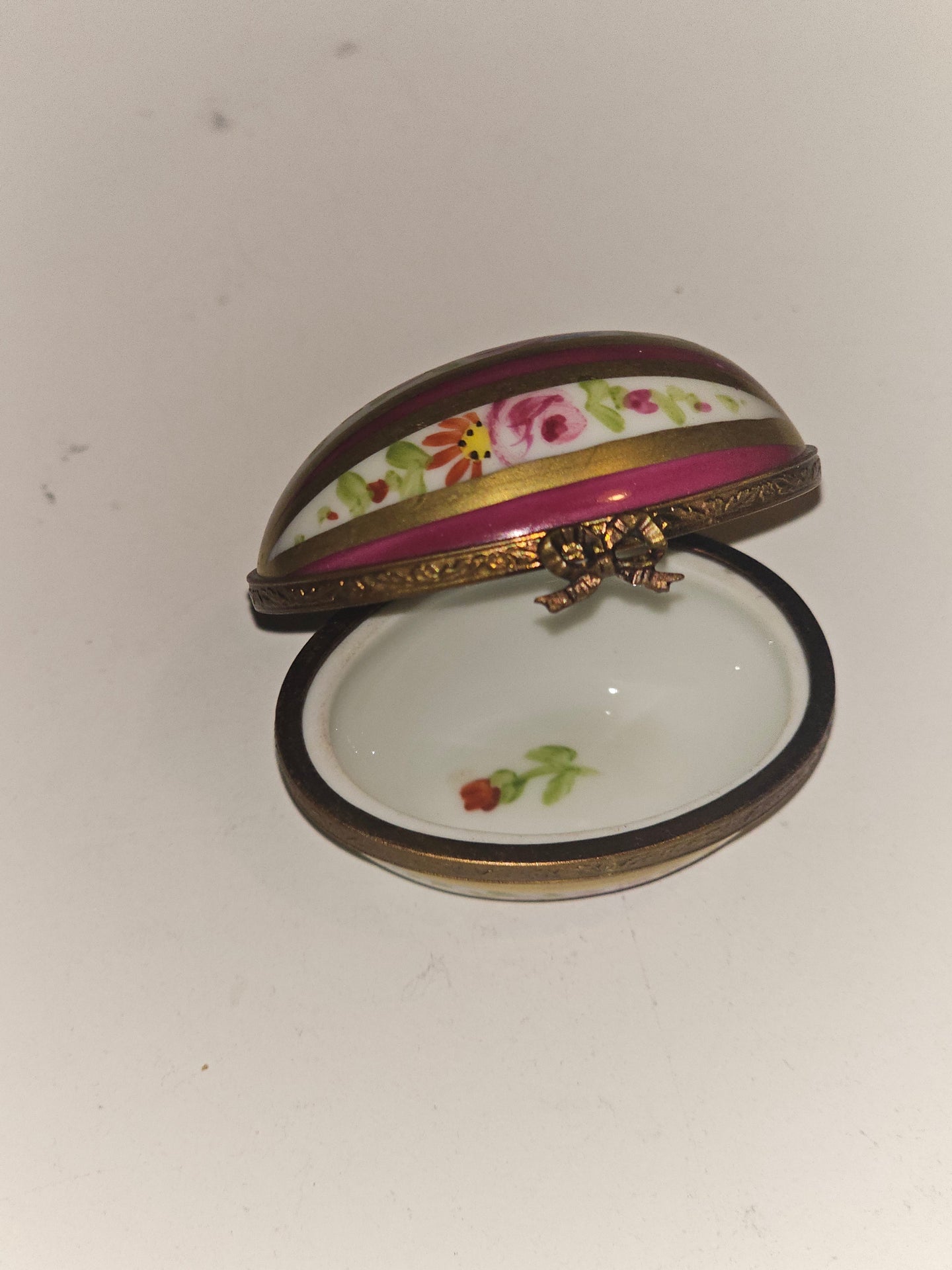 Burgundy Striped Egg w Roses Collectible