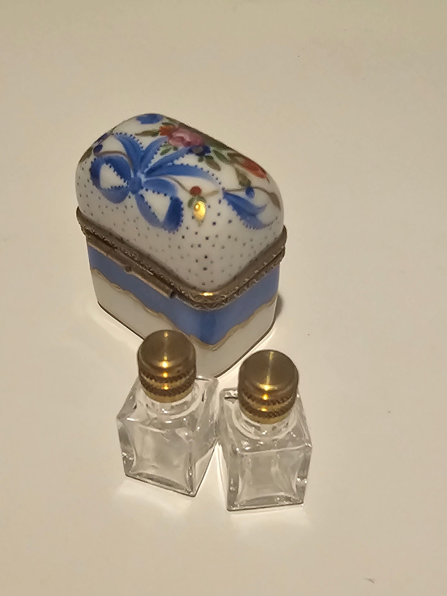 Madame Pompador Double Perfume Limoges Box