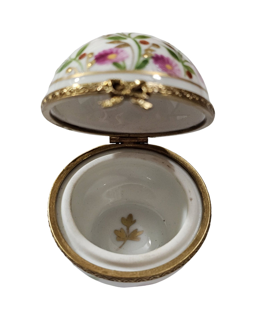 Small Pink Flowers on Vine Round Ball