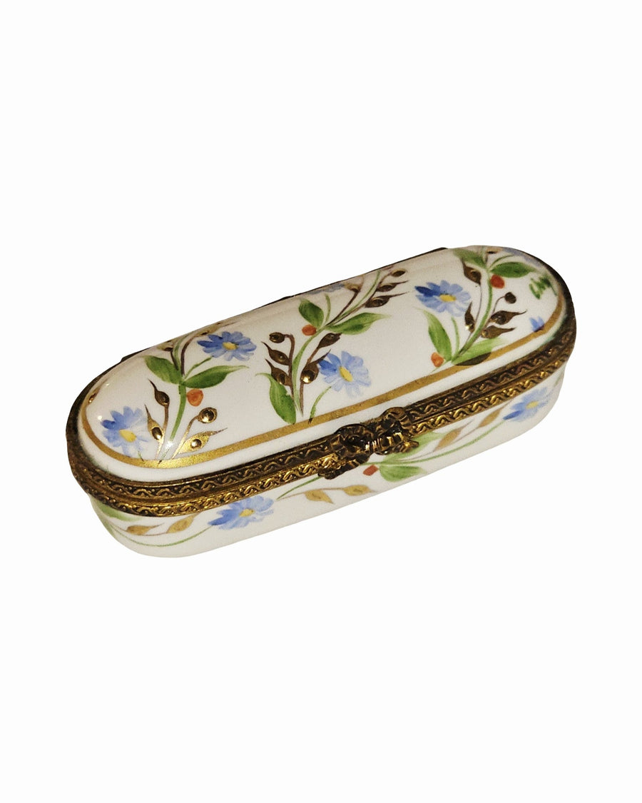 MADAME Pompador blue flower Needle box
