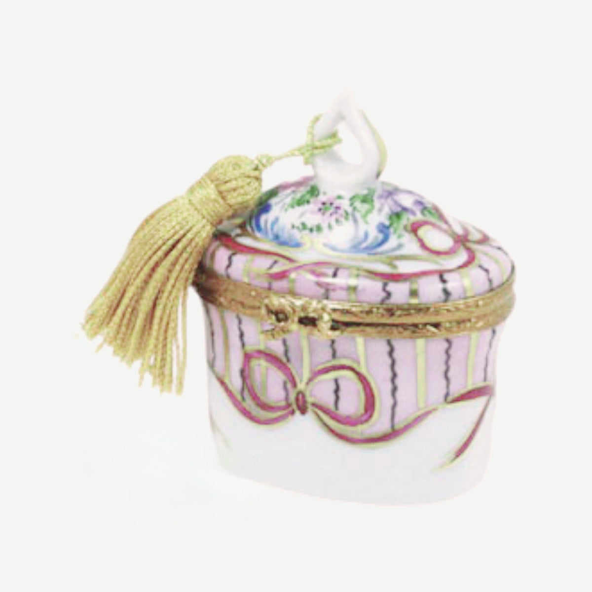 Oval Recamier Pink es with tassel, a luxurious and elegant furniture piece for stylish interiors