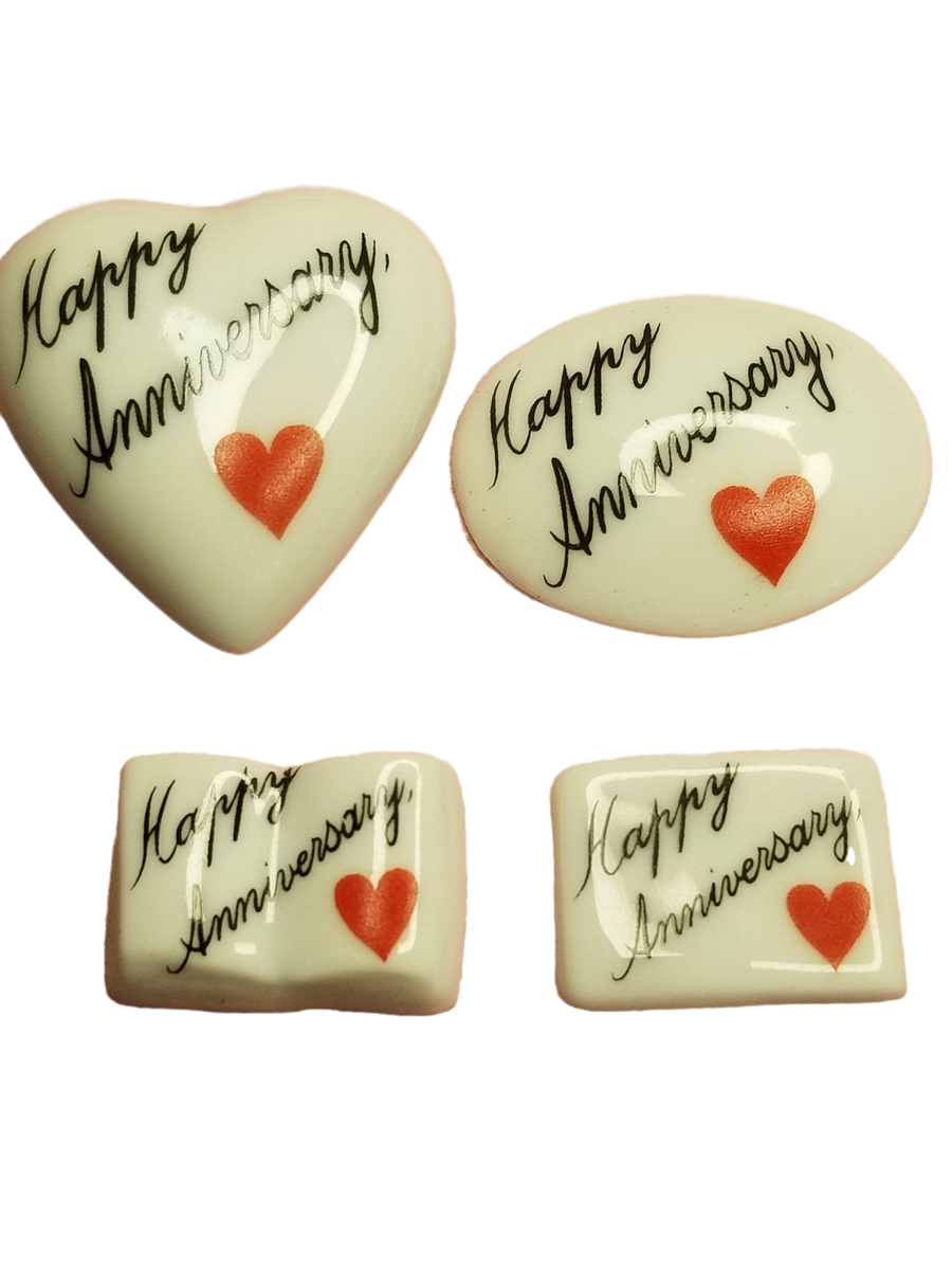 Two people toasting with champagne glasses, celebrating their anniversary with the Happy ANNIVERSARY product 