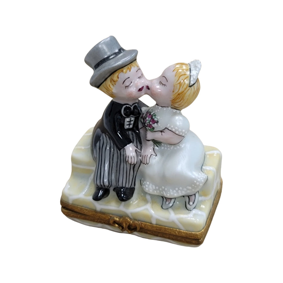 Porcelain Hearts Trinket Boxes - Collectible Figurine Gifts for