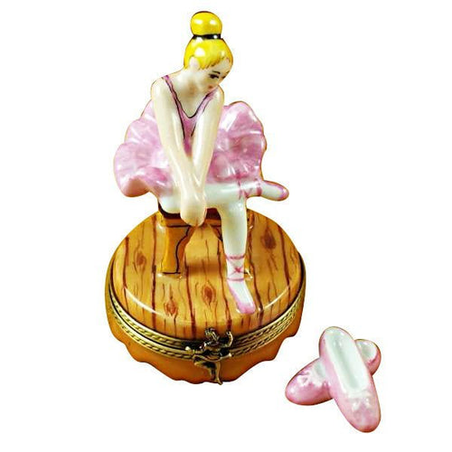 Blond Hair Ballerina with Toe Shoes